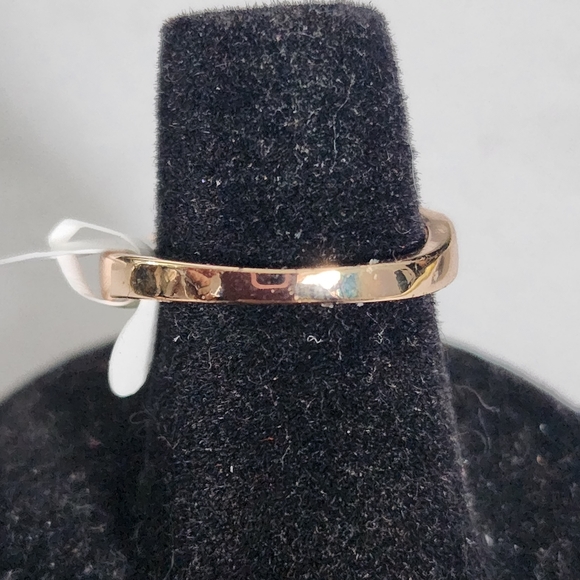 Gold with Black Zirconia Clover Motif Ring - Picture 3 of 8